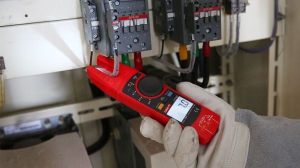 Unit UT256B 200A Ac\Dc Çatal Tip Pensampermetre