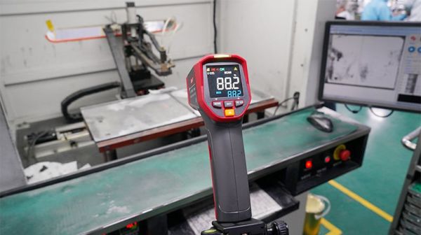 Unit UT305S Profesyonel Kızılötesi Lazer Termometre